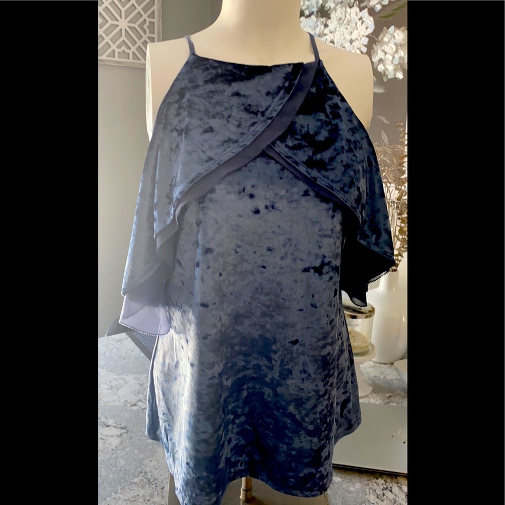 Cold shoulder top